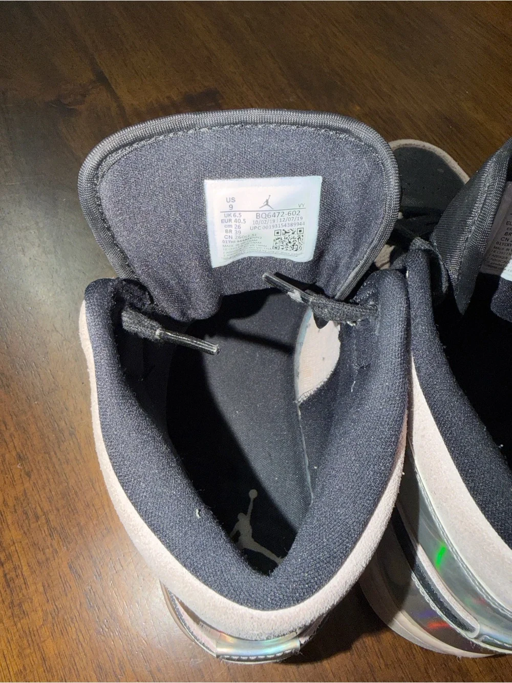 Nike Air Jordan 1 Mid 'Dirty Powder Iridescent'